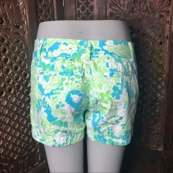 Lily Pulitzer The Chipper Short in limeade size 2 - Picture 4 of 9